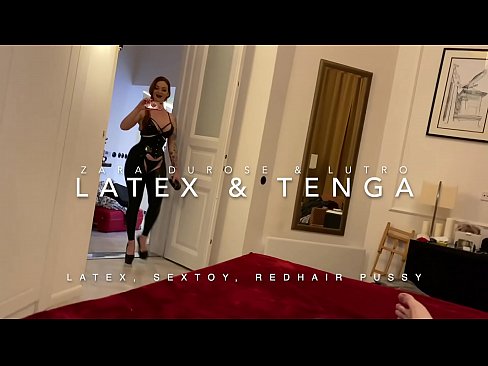 ❤️ Rahavavy mena mena mitafy akanjo vita amin'ny latex nolavin'ny zandriny ☑ Fomba vetaveta mafy aminay ﹏